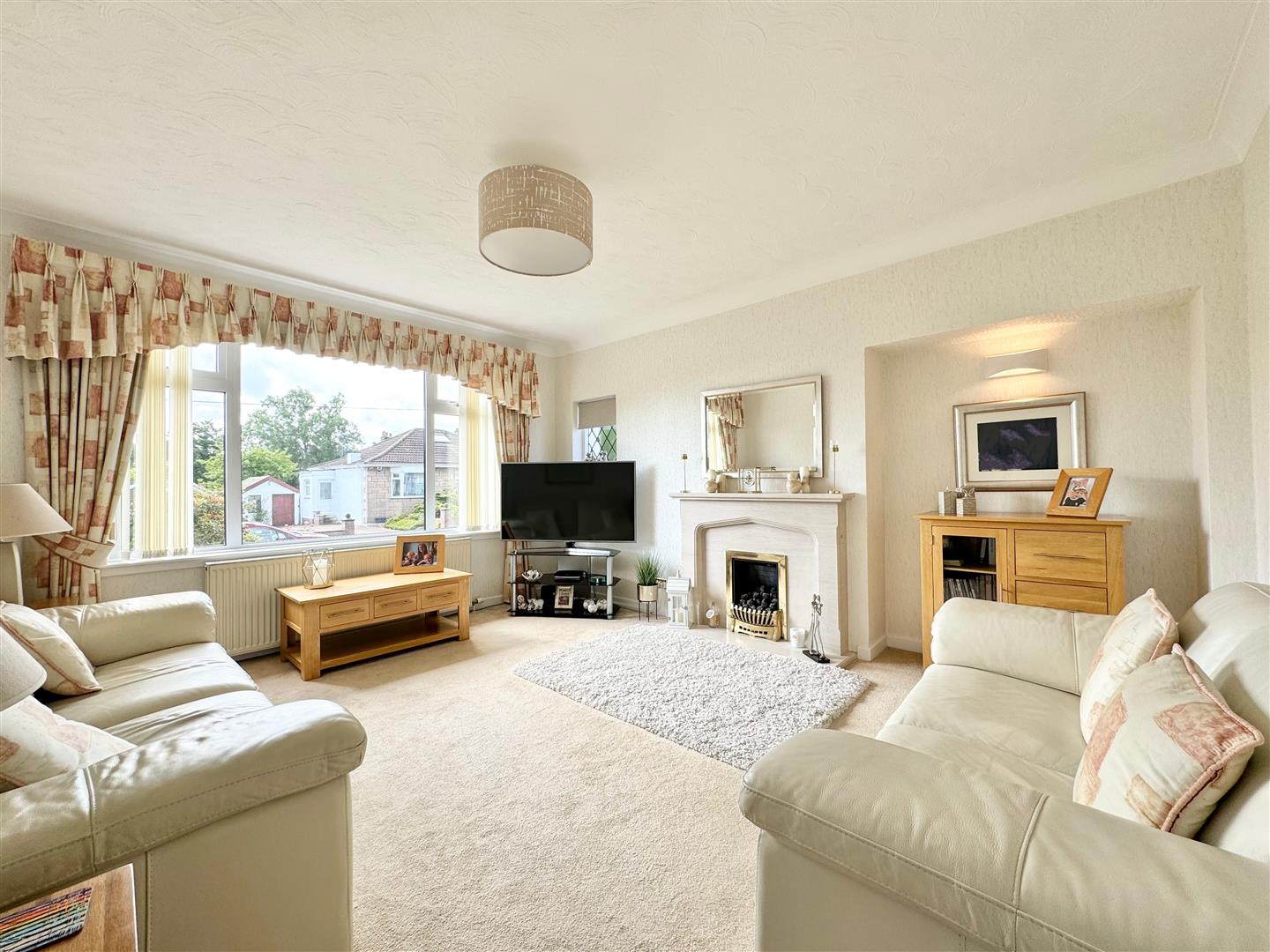 Croftbank Avenue, Bothwell, Glasgow Residence Estate Agents